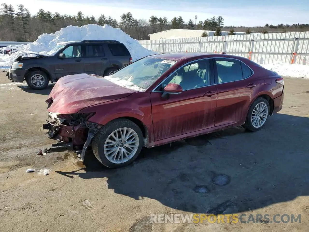 1 Photograph of a damaged car 4T1F11AK1LU303715 TOYOTA CAMRY 2020