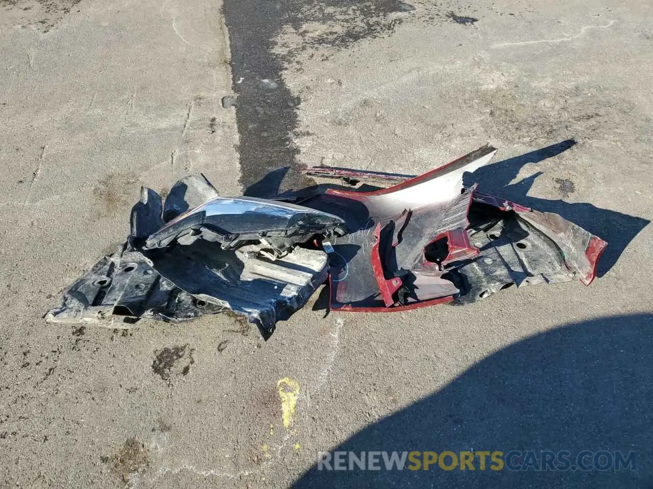 12 Photograph of a damaged car 4T1F11AK1LU303715 TOYOTA CAMRY 2020