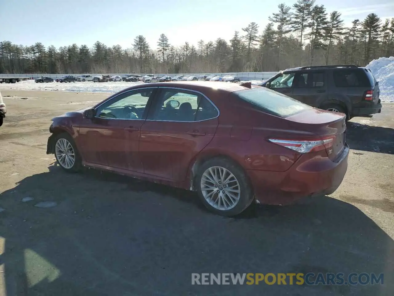 2 Photograph of a damaged car 4T1F11AK1LU303715 TOYOTA CAMRY 2020