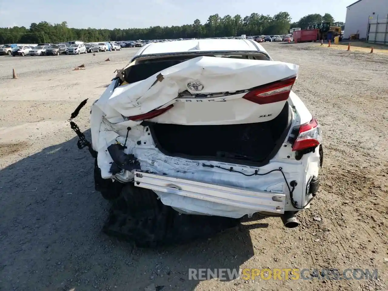 9 Photograph of a damaged car 4T1F11AK1LU365454 TOYOTA CAMRY 2020