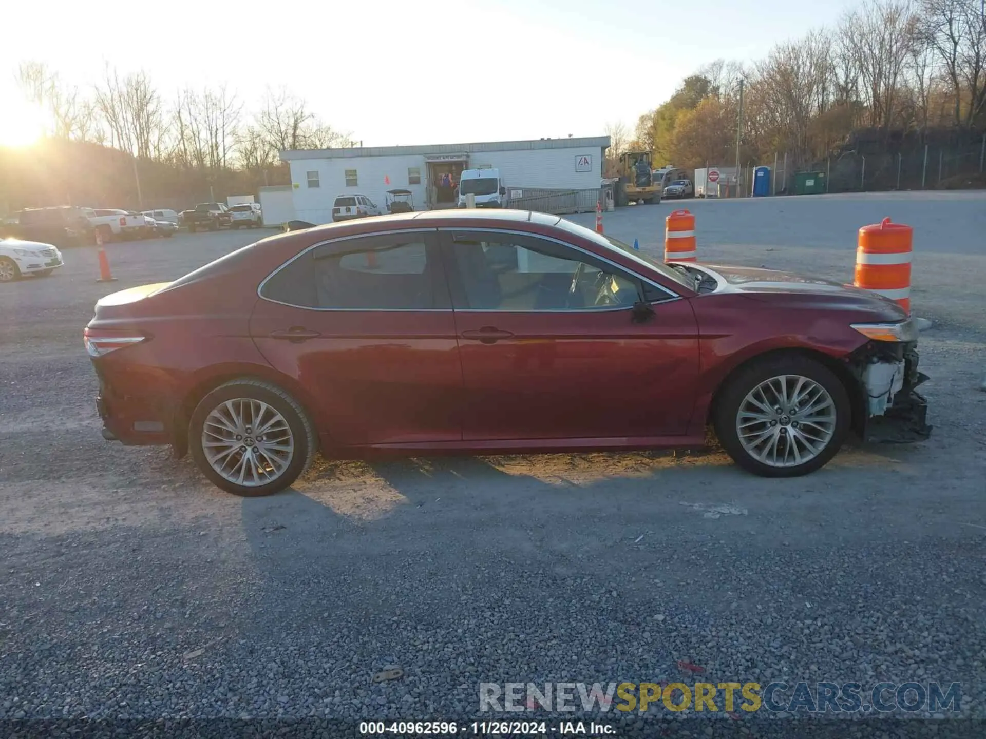 14 Photograph of a damaged car 4T1F11AK1LU503641 TOYOTA CAMRY 2020