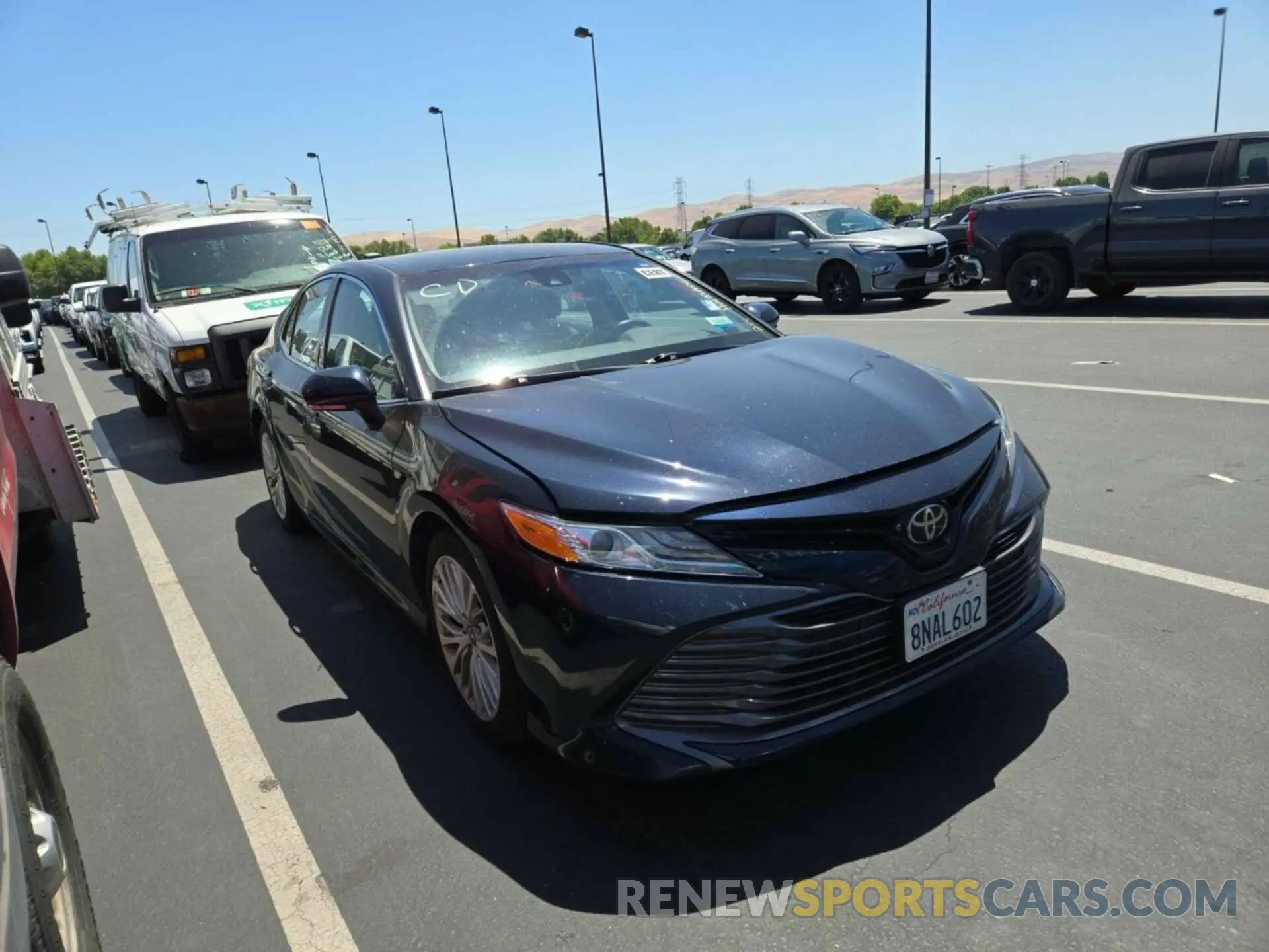 31 Photograph of a damaged car 4T1F11AK1LU857756 TOYOTA CAMRY 2020