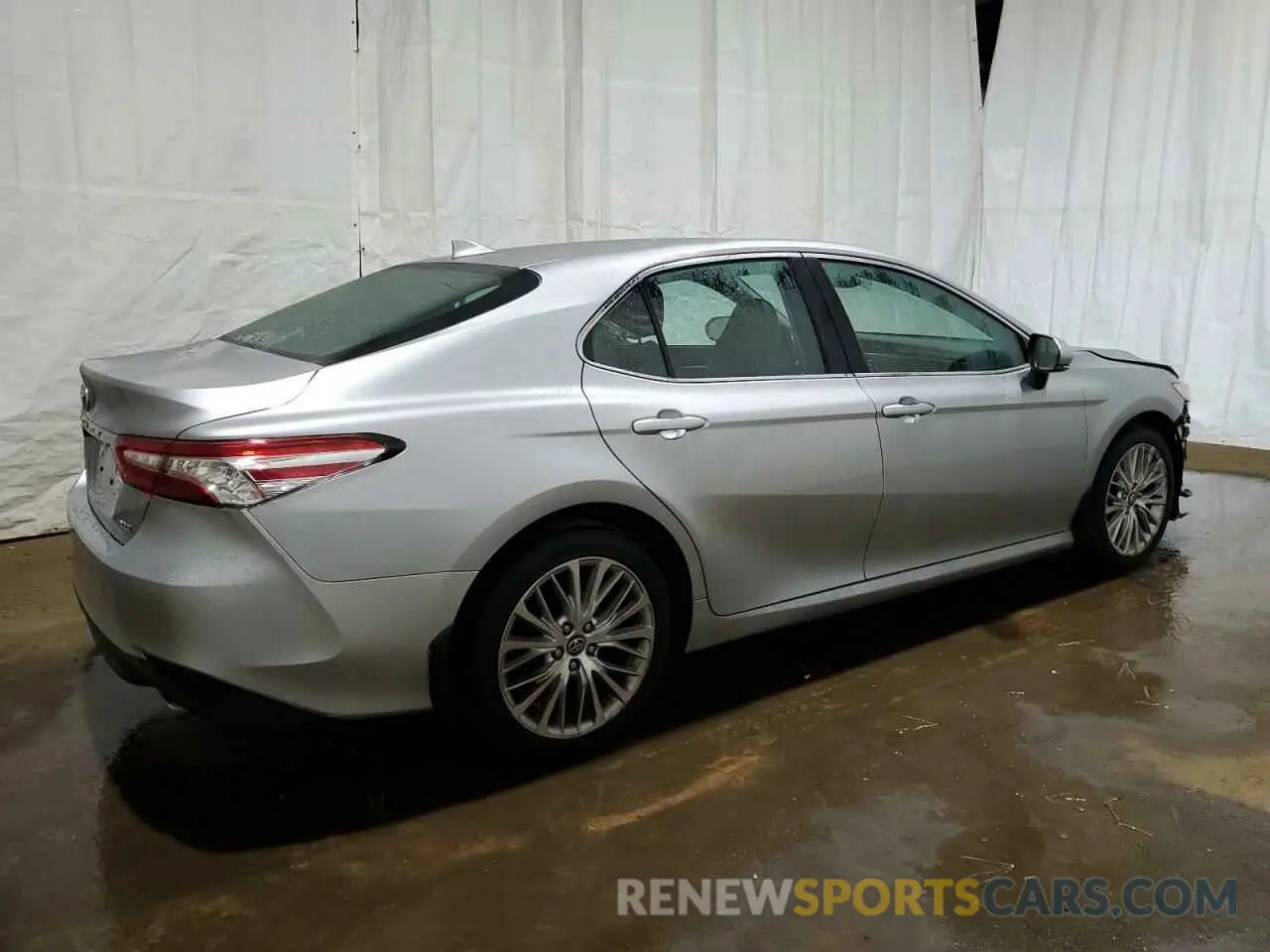 3 Photograph of a damaged car 4T1F11AK1LU867896 TOYOTA CAMRY 2020