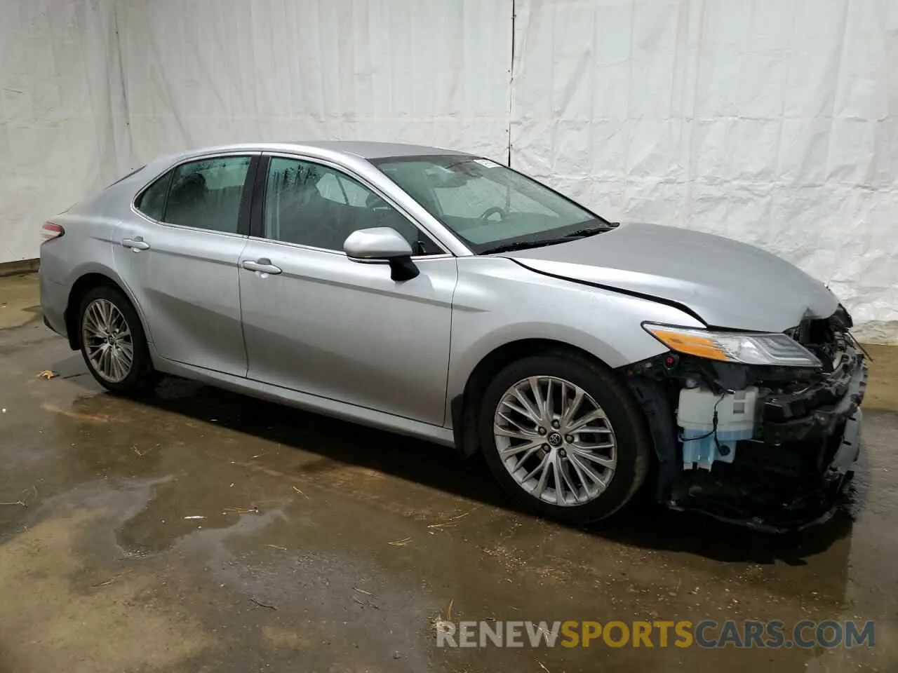 4 Photograph of a damaged car 4T1F11AK1LU867896 TOYOTA CAMRY 2020