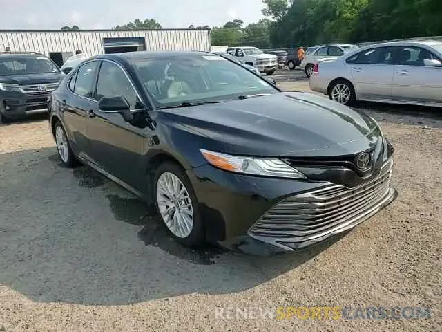 13 Photograph of a damaged car 4T1F11AK1LU911105 TOYOTA CAMRY 2020