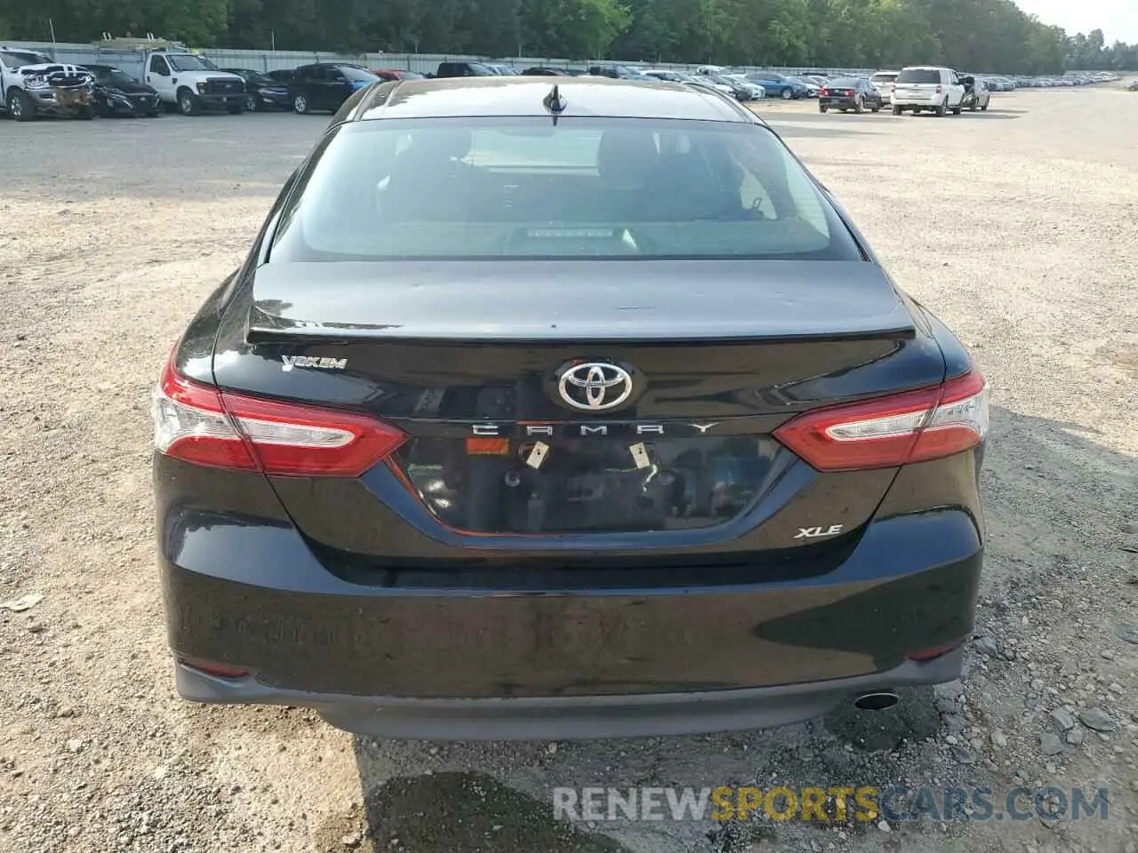 6 Photograph of a damaged car 4T1F11AK1LU911105 TOYOTA CAMRY 2020
