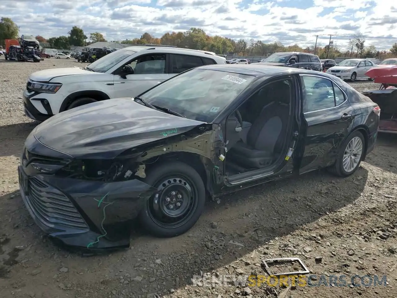 1 Photograph of a damaged car 4T1F11AK2LU899255 TOYOTA CAMRY 2020