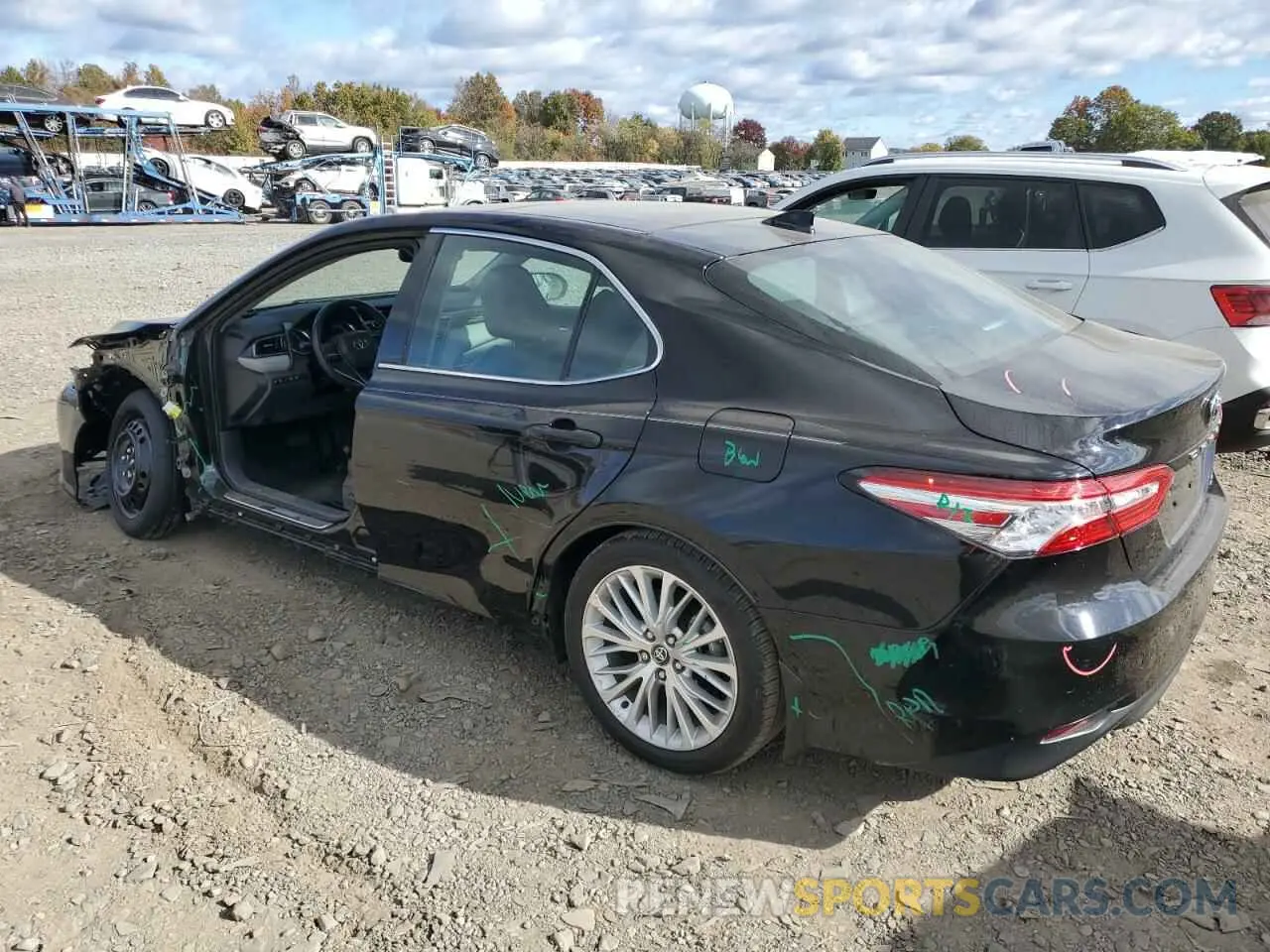 2 Photograph of a damaged car 4T1F11AK2LU899255 TOYOTA CAMRY 2020
