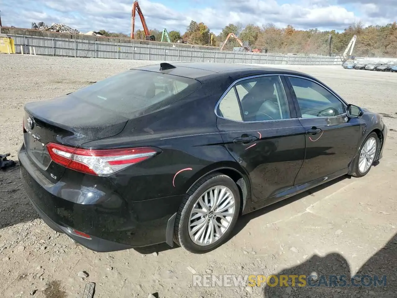 3 Photograph of a damaged car 4T1F11AK2LU899255 TOYOTA CAMRY 2020