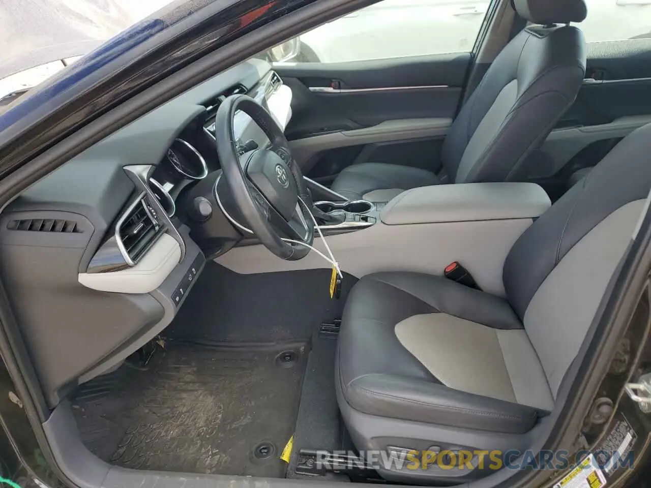 7 Photograph of a damaged car 4T1F11AK2LU899255 TOYOTA CAMRY 2020