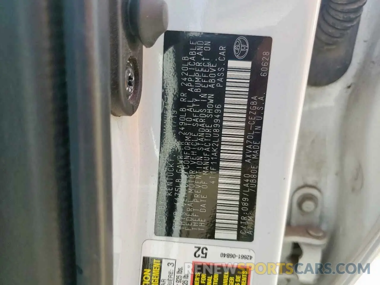 13 Photograph of a damaged car 4T1F11AK2LU899496 TOYOTA CAMRY 2020