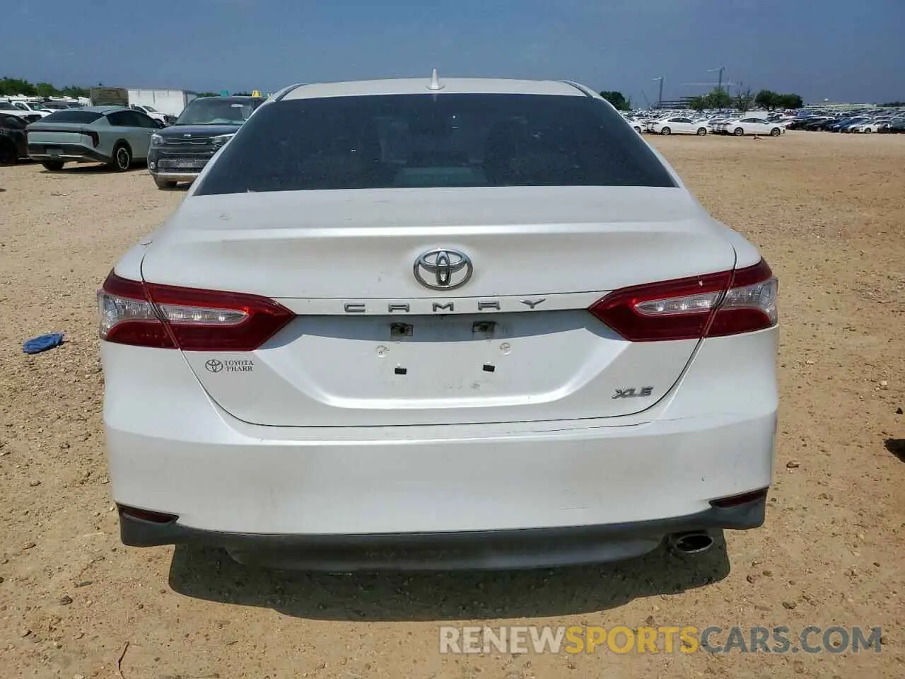 6 Photograph of a damaged car 4T1F11AK2LU899496 TOYOTA CAMRY 2020