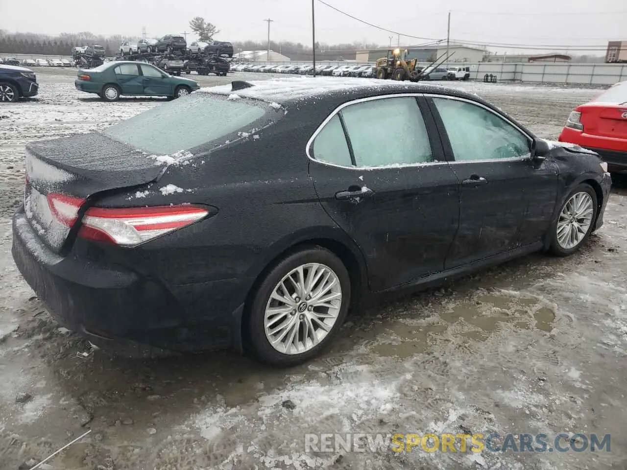 3 Photograph of a damaged car 4T1F11AK2LU916233 TOYOTA CAMRY 2020