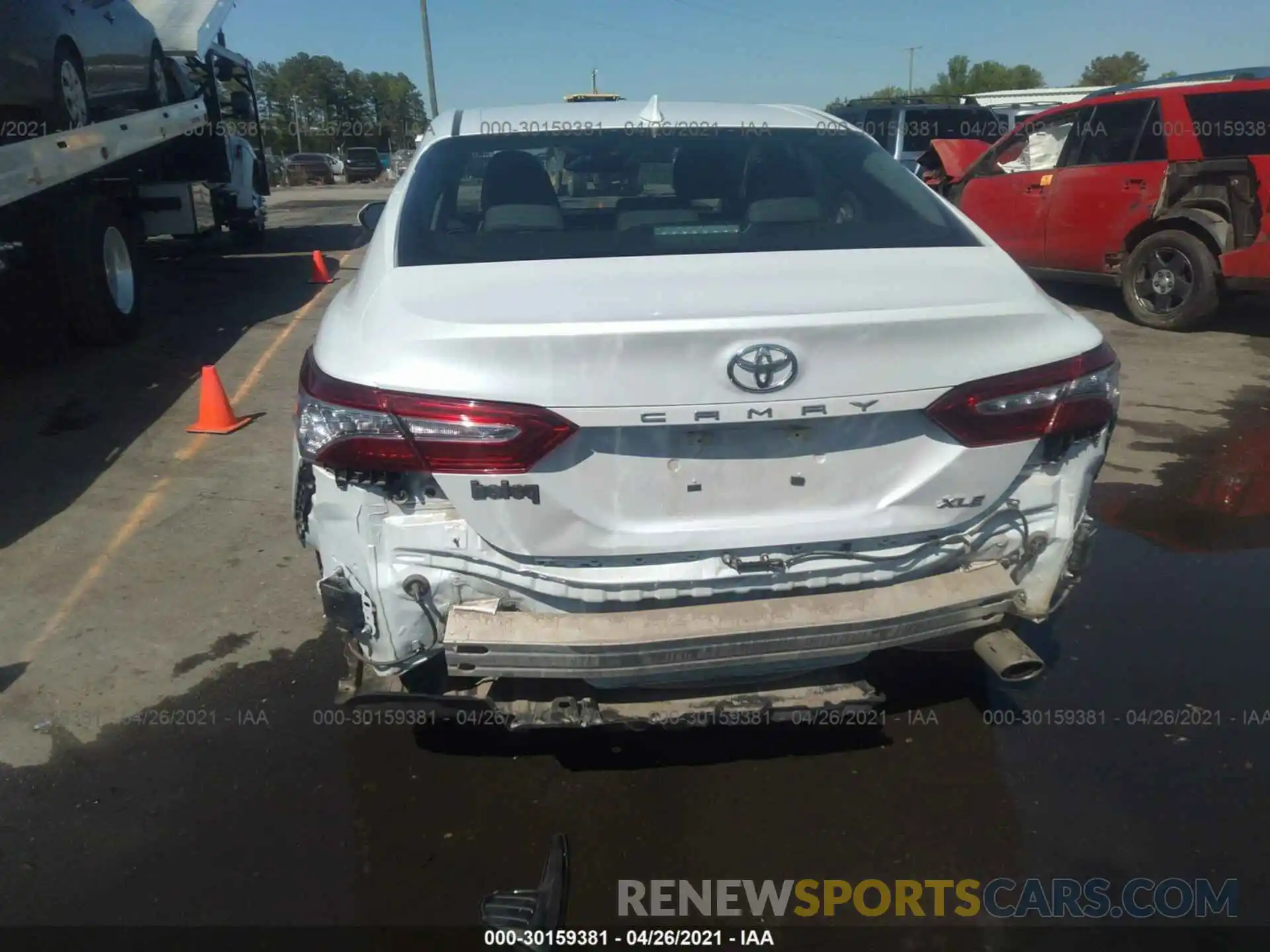 6 Photograph of a damaged car 4T1F11AK2LU922470 TOYOTA CAMRY 2020