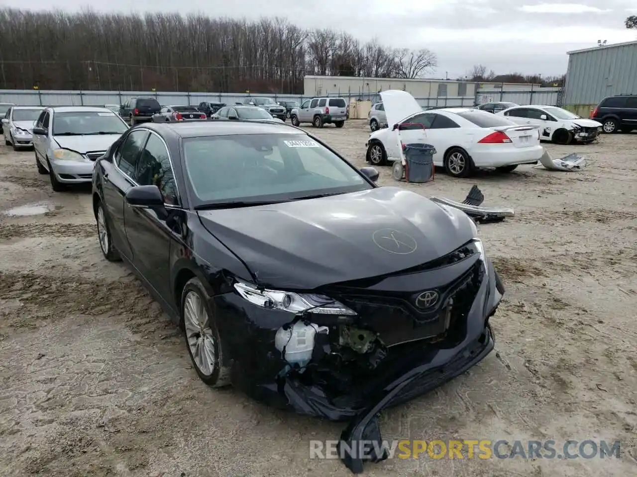 1 Photograph of a damaged car 4T1F11AK3LU507996 TOYOTA CAMRY 2020