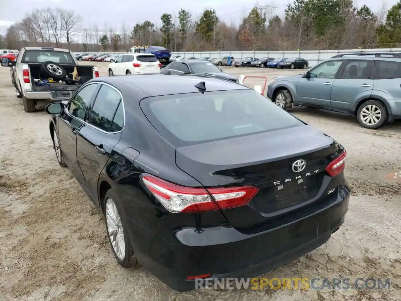 3 Photograph of a damaged car 4T1F11AK3LU507996 TOYOTA CAMRY 2020