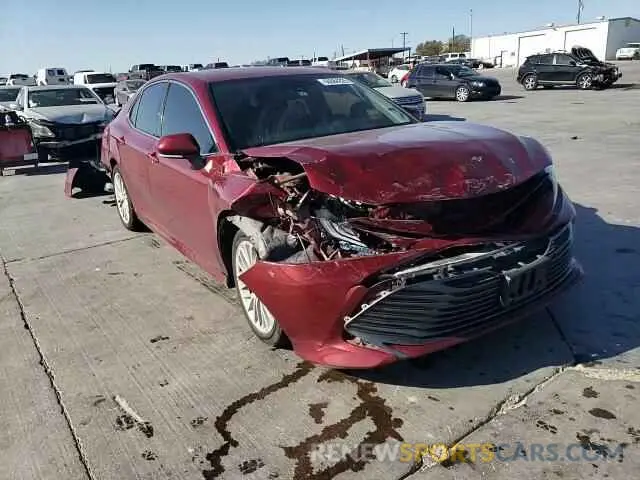 11 Photograph of a damaged car 4T1F11AK3LU992821 TOYOTA CAMRY 2020