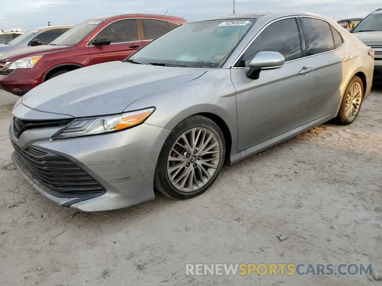 1 Photograph of a damaged car 4T1F11AK3LU997923 TOYOTA CAMRY 2020