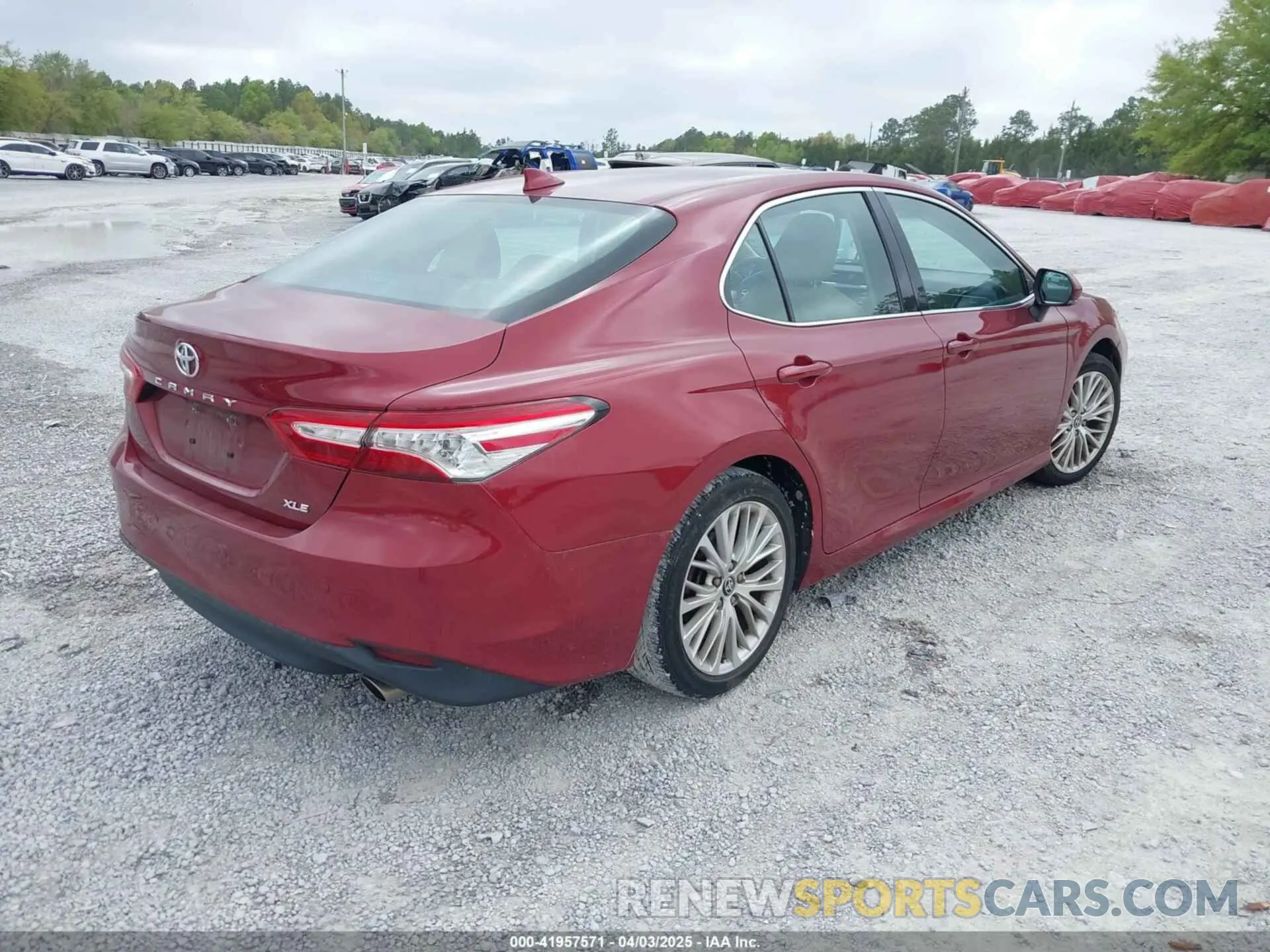 4 Photograph of a damaged car 4T1F11AK4LU316894 TOYOTA CAMRY 2020