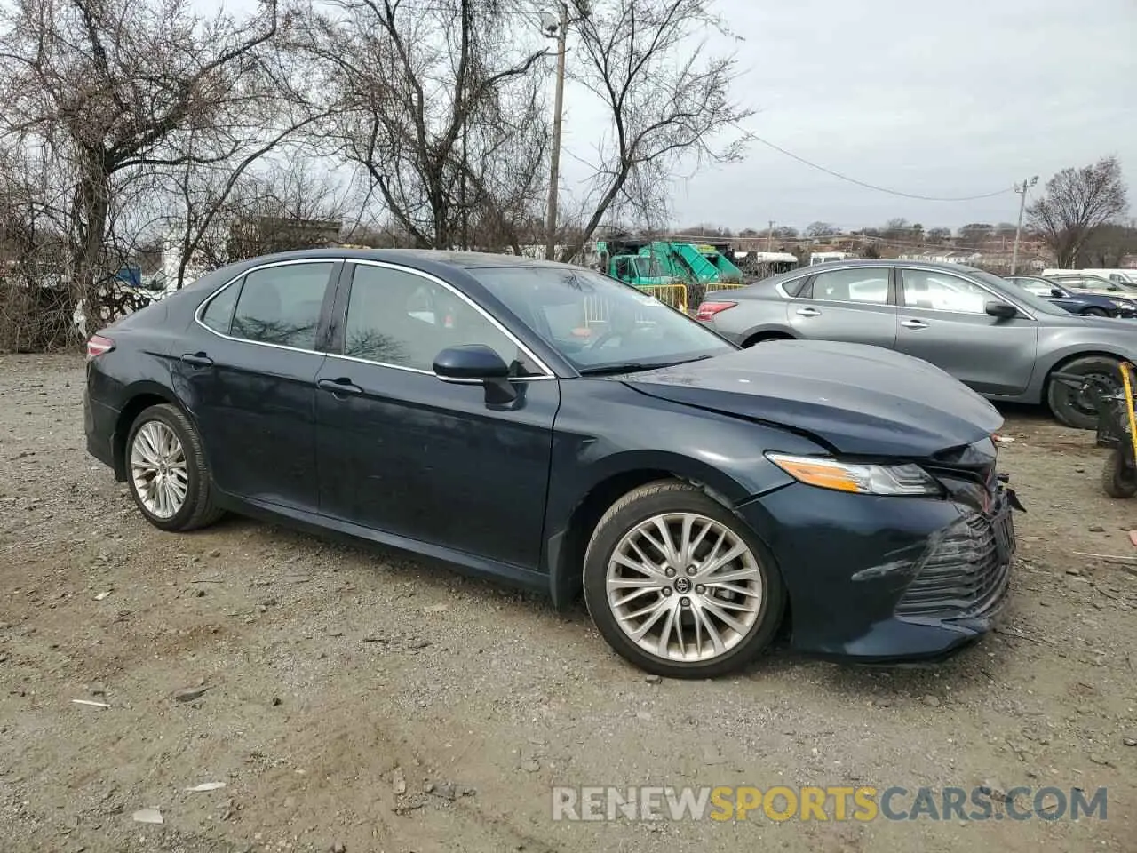 4 Photograph of a damaged car 4T1F11AK4LU336630 TOYOTA CAMRY 2020