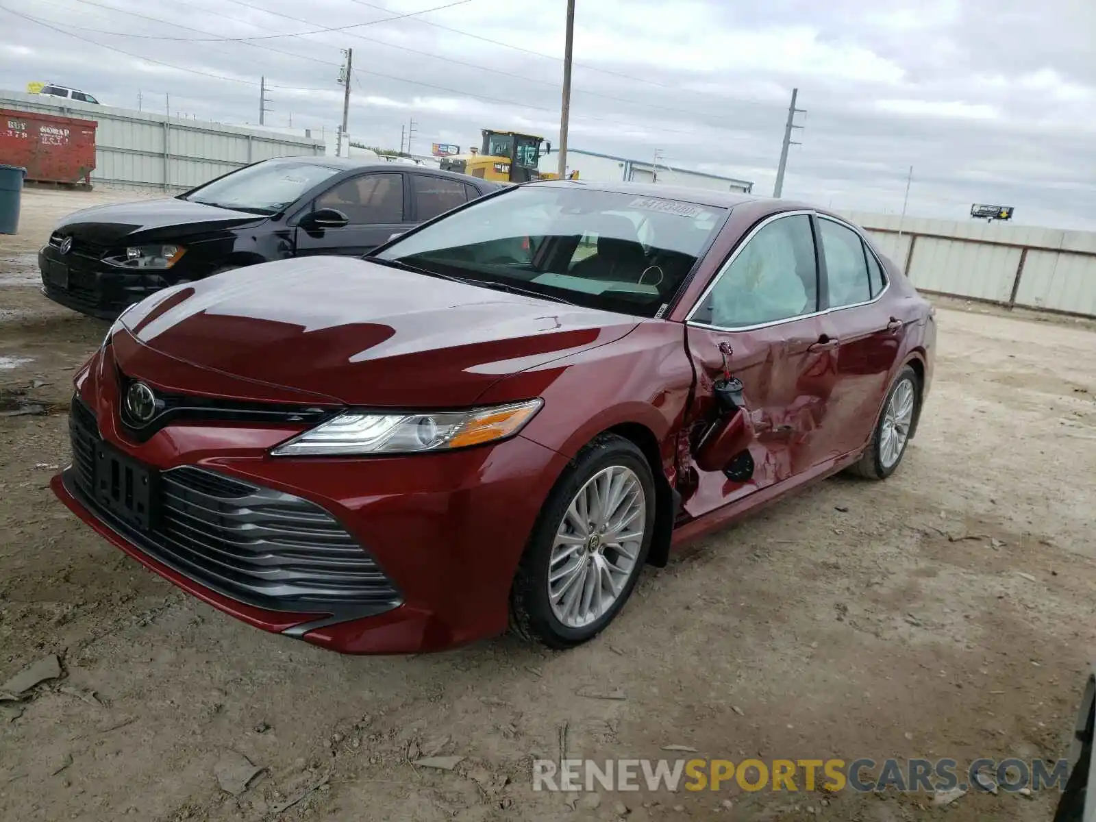 2 Photograph of a damaged car 4T1F11AK5LU388588 TOYOTA CAMRY 2020