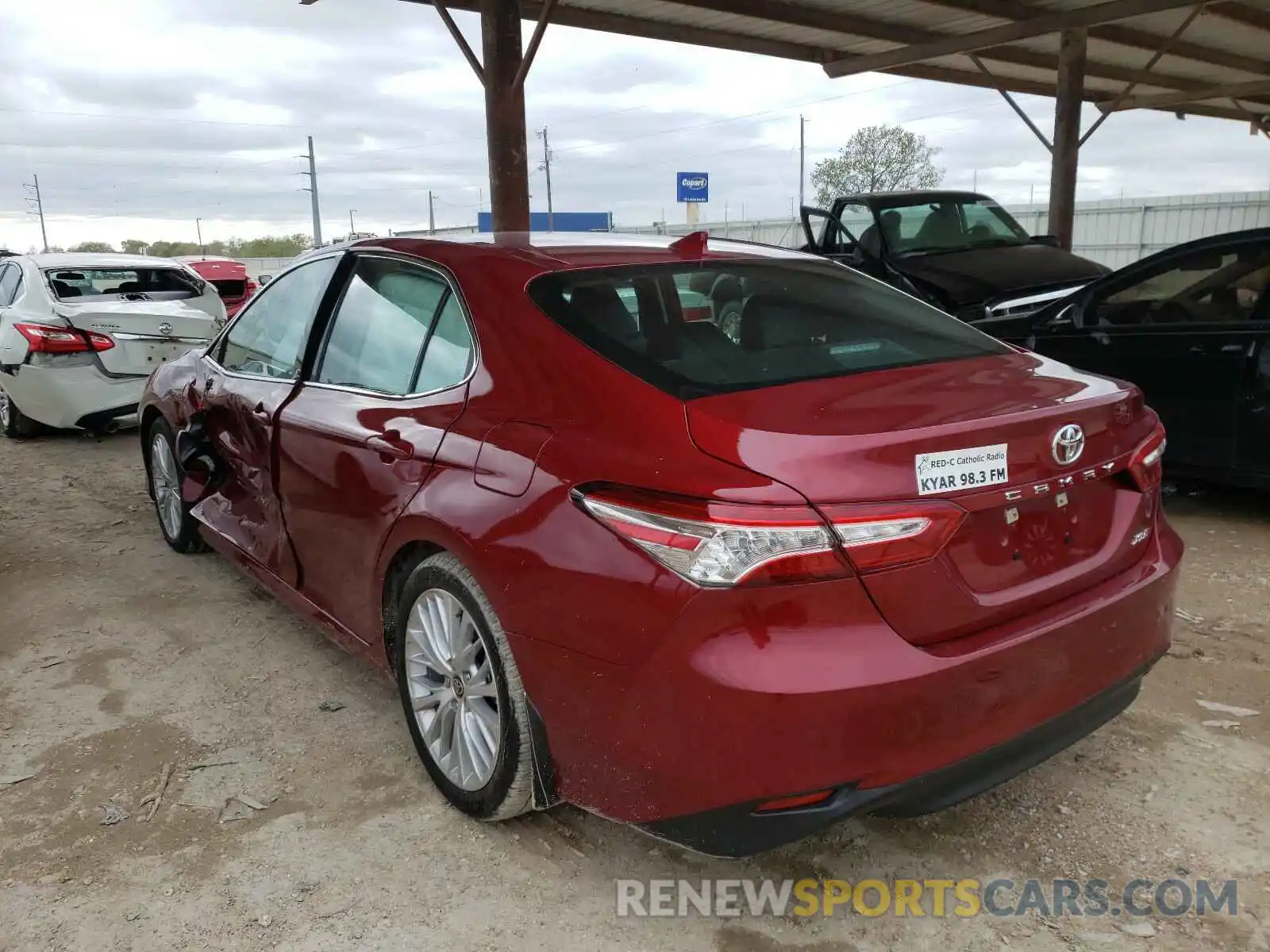 3 Photograph of a damaged car 4T1F11AK5LU388588 TOYOTA CAMRY 2020