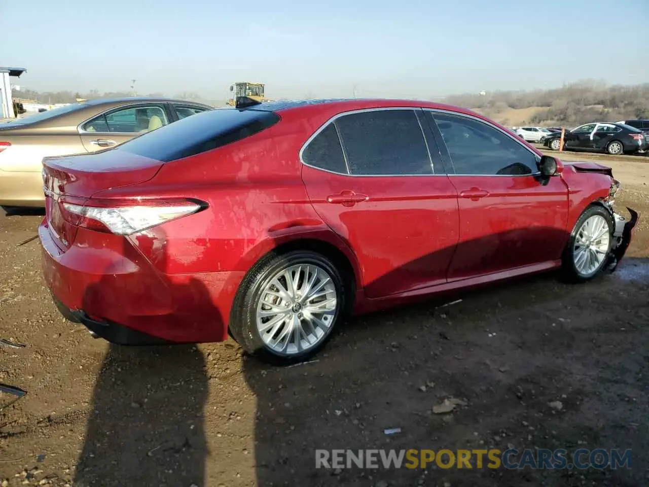3 Photograph of a damaged car 4T1F11AK6LU991453 TOYOTA CAMRY 2020