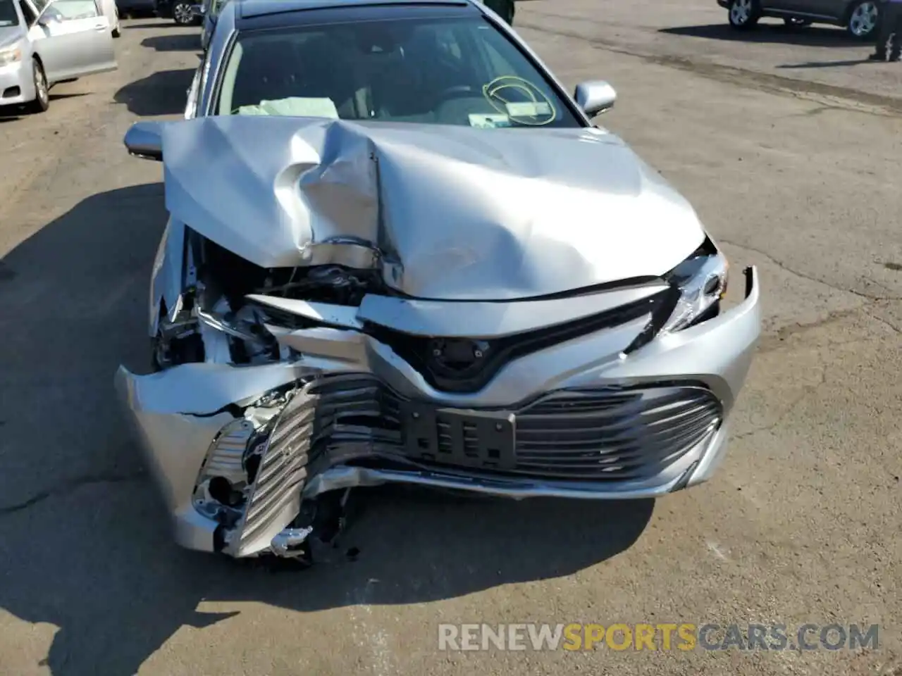 9 Photograph of a damaged car 4T1F11AK7LU375258 TOYOTA CAMRY 2020