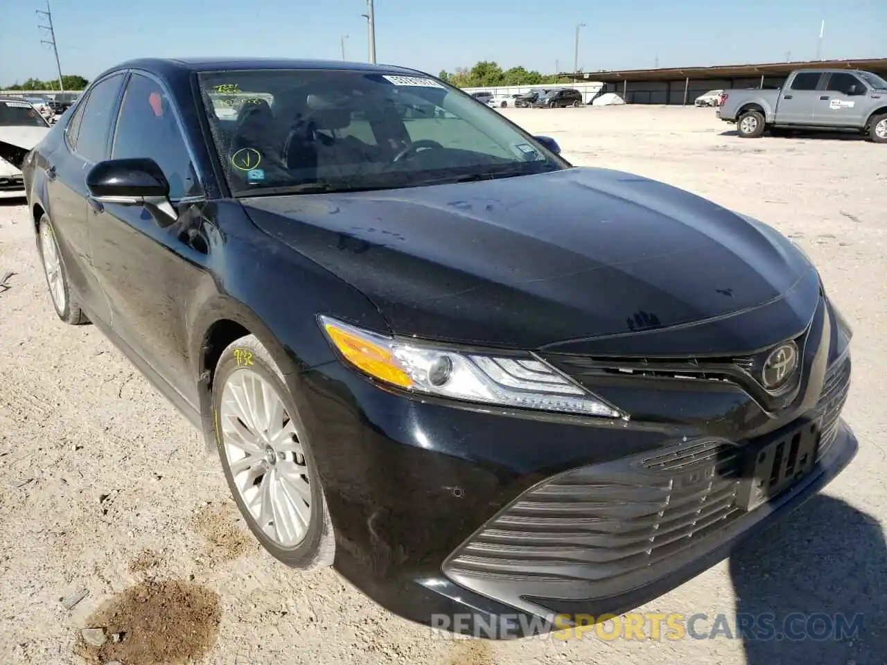 1 Photograph of a damaged car 4T1F11AK7LU903087 TOYOTA CAMRY 2020