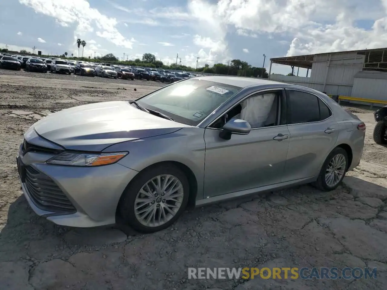 1 Photograph of a damaged car 4T1F11AK7LU983796 TOYOTA CAMRY 2020