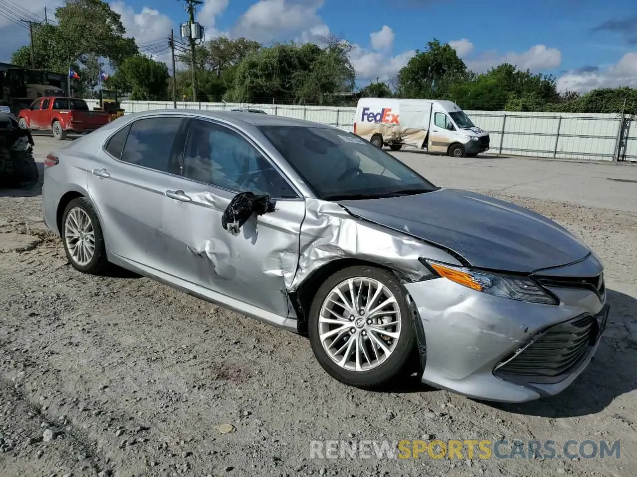 4 Photograph of a damaged car 4T1F11AK7LU983796 TOYOTA CAMRY 2020