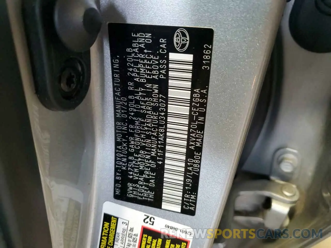 12 Photograph of a damaged car 4T1F11AK8LU343077 TOYOTA CAMRY 2020