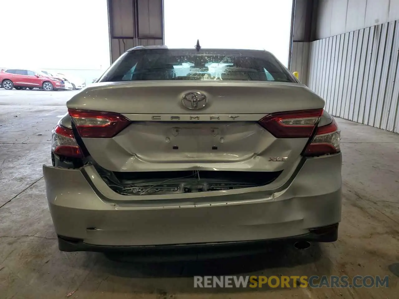 6 Photograph of a damaged car 4T1F11AK8LU343077 TOYOTA CAMRY 2020