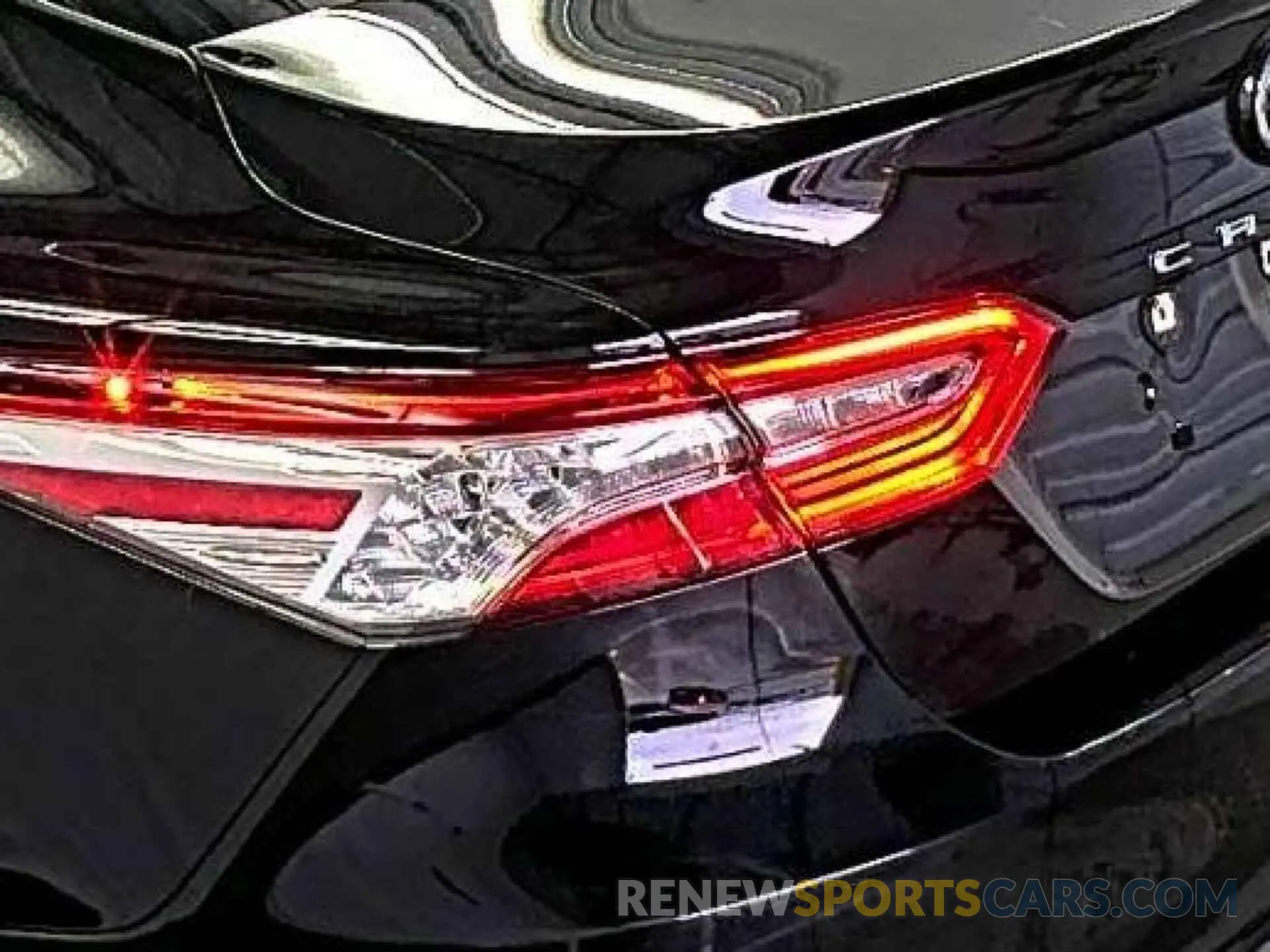 5 Photograph of a damaged car 4T1F11AK8LU344715 TOYOTA CAMRY 2020
