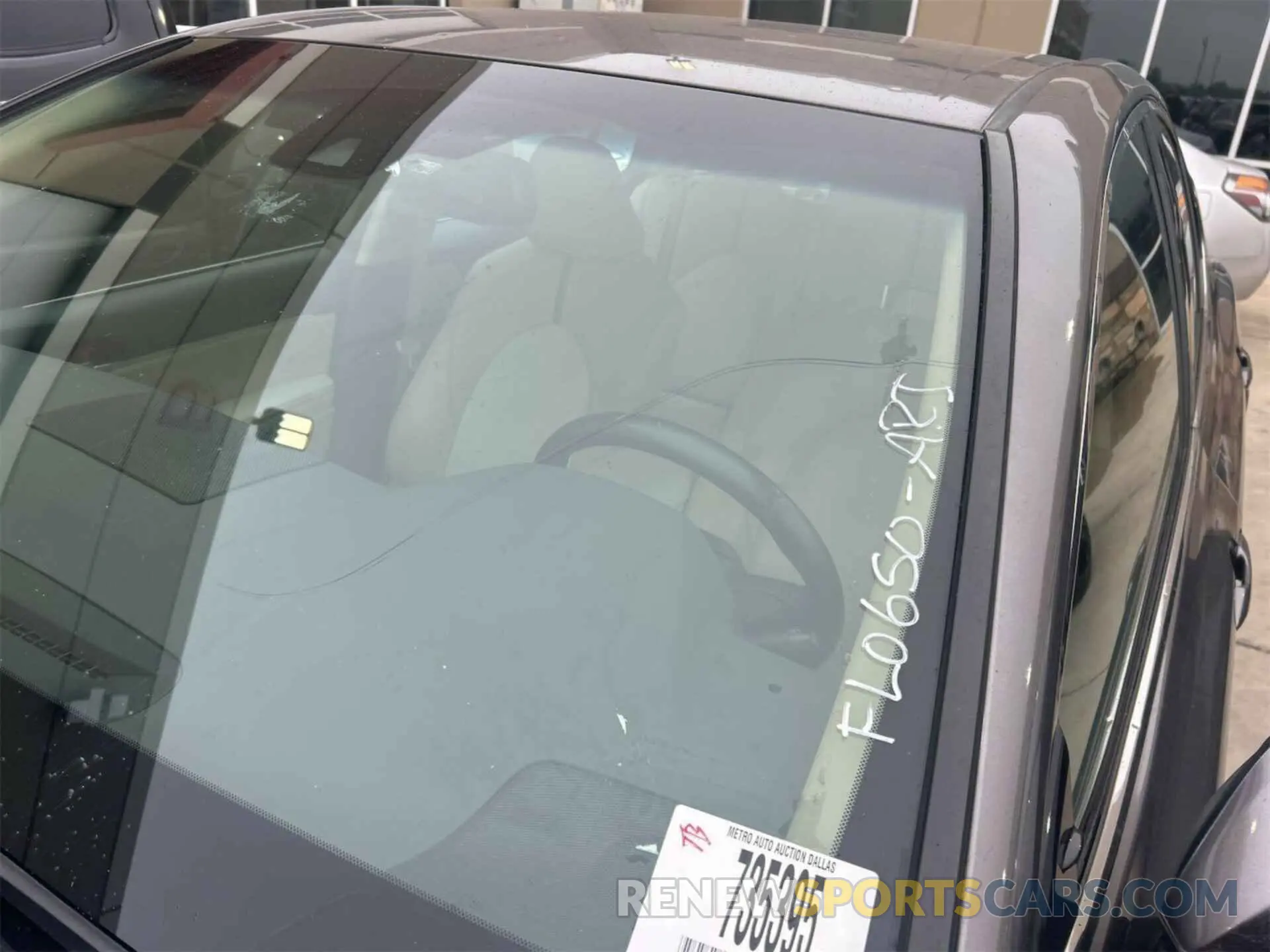 1 Photograph of a damaged car 4T1F11AK8LU859293 TOYOTA CAMRY 2020