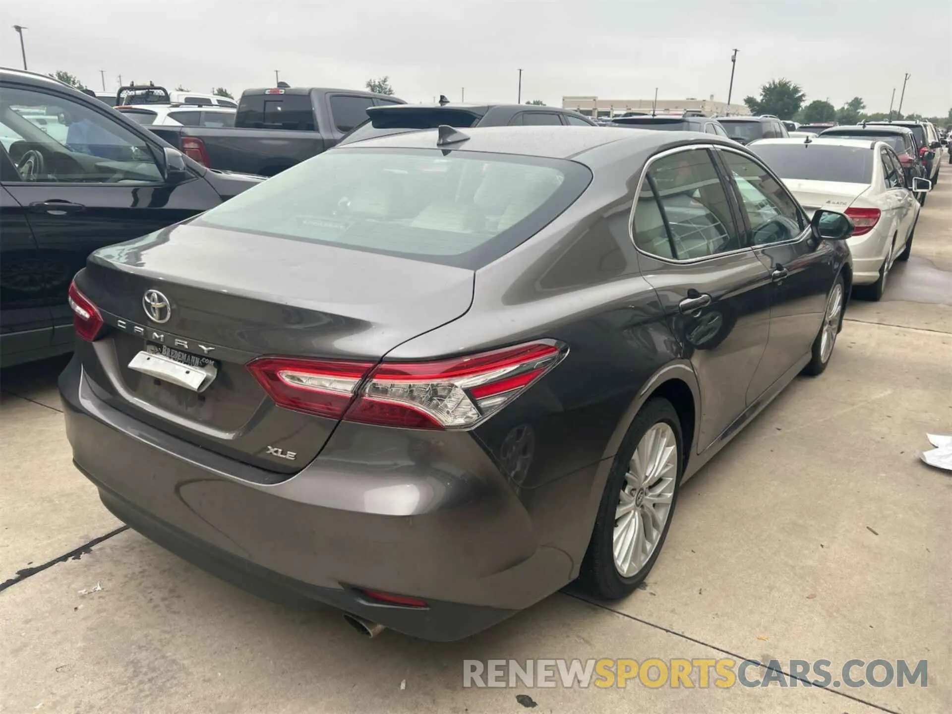 14 Photograph of a damaged car 4T1F11AK8LU859293 TOYOTA CAMRY 2020