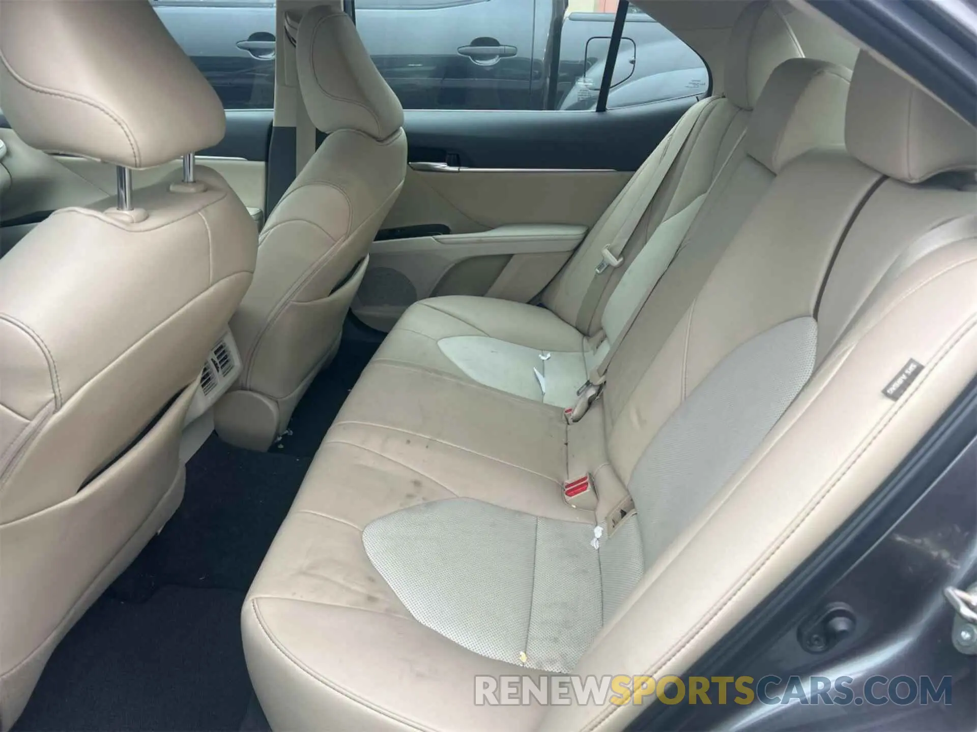 3 Photograph of a damaged car 4T1F11AK8LU859293 TOYOTA CAMRY 2020