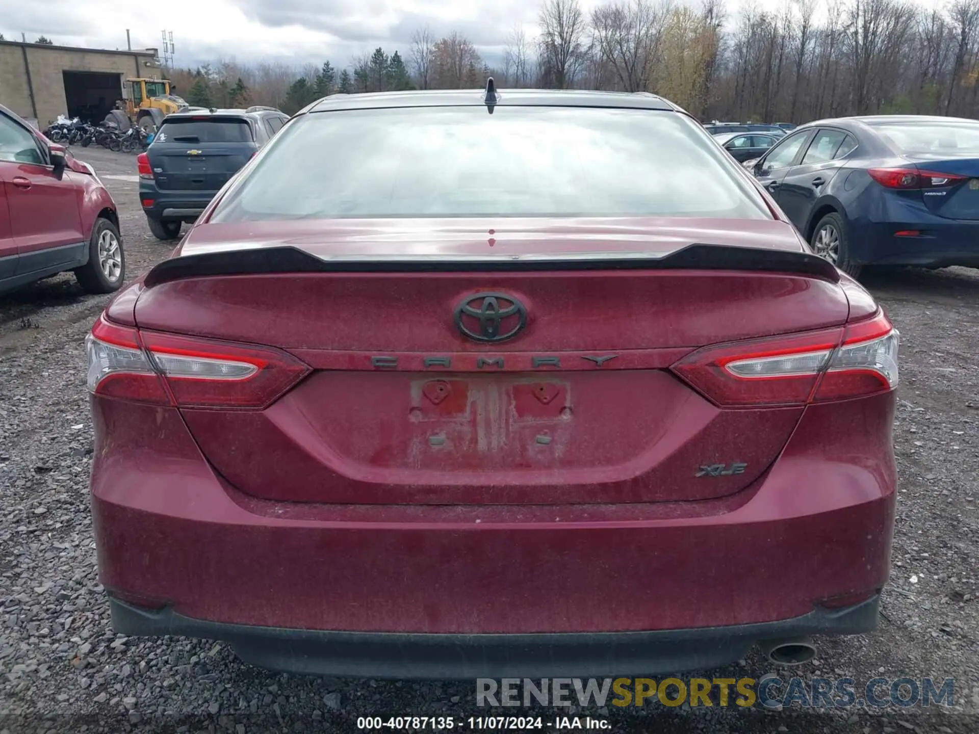 16 Photograph of a damaged car 4T1F11AK8LU959796 TOYOTA CAMRY 2020