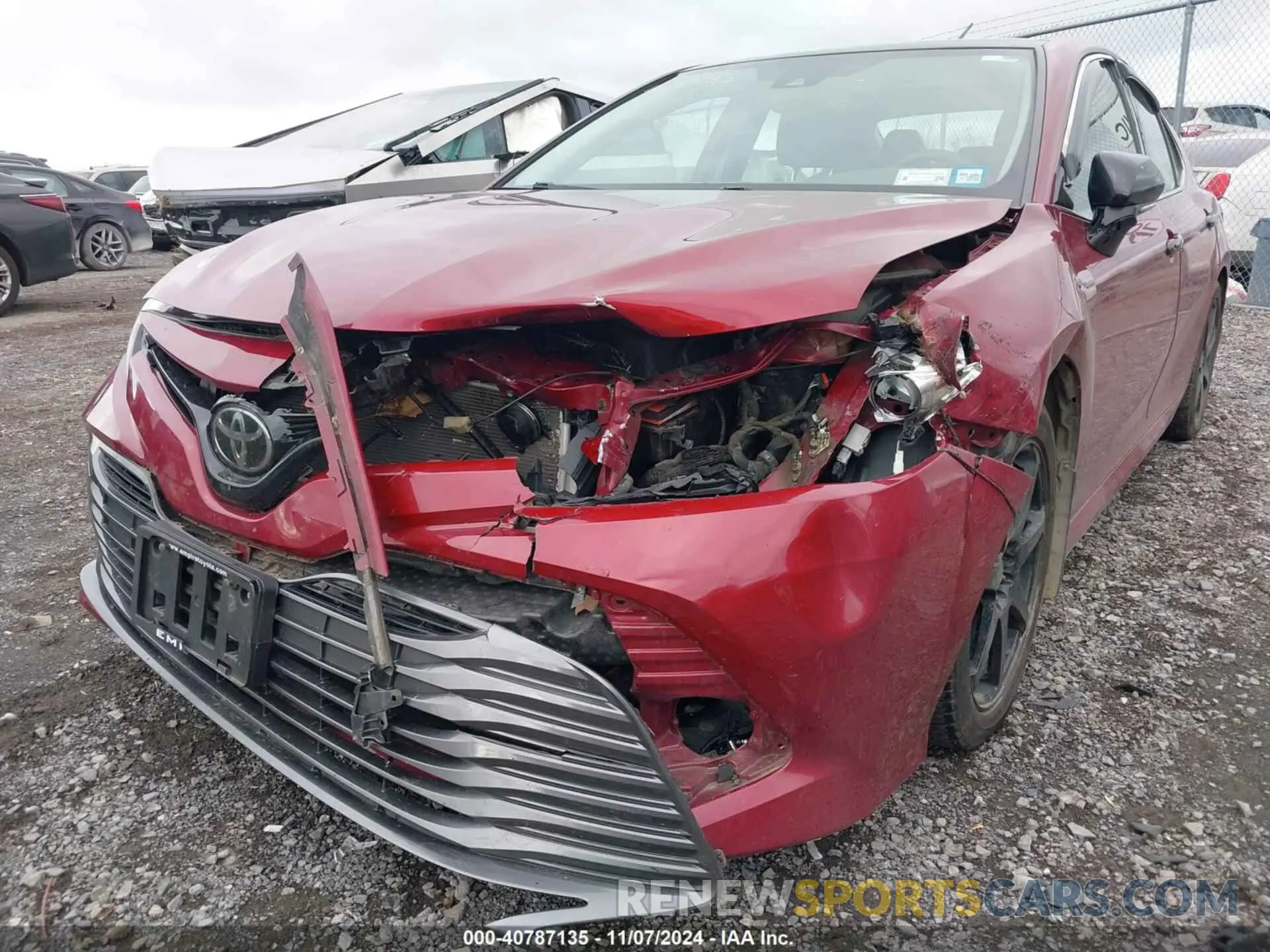 6 Photograph of a damaged car 4T1F11AK8LU959796 TOYOTA CAMRY 2020