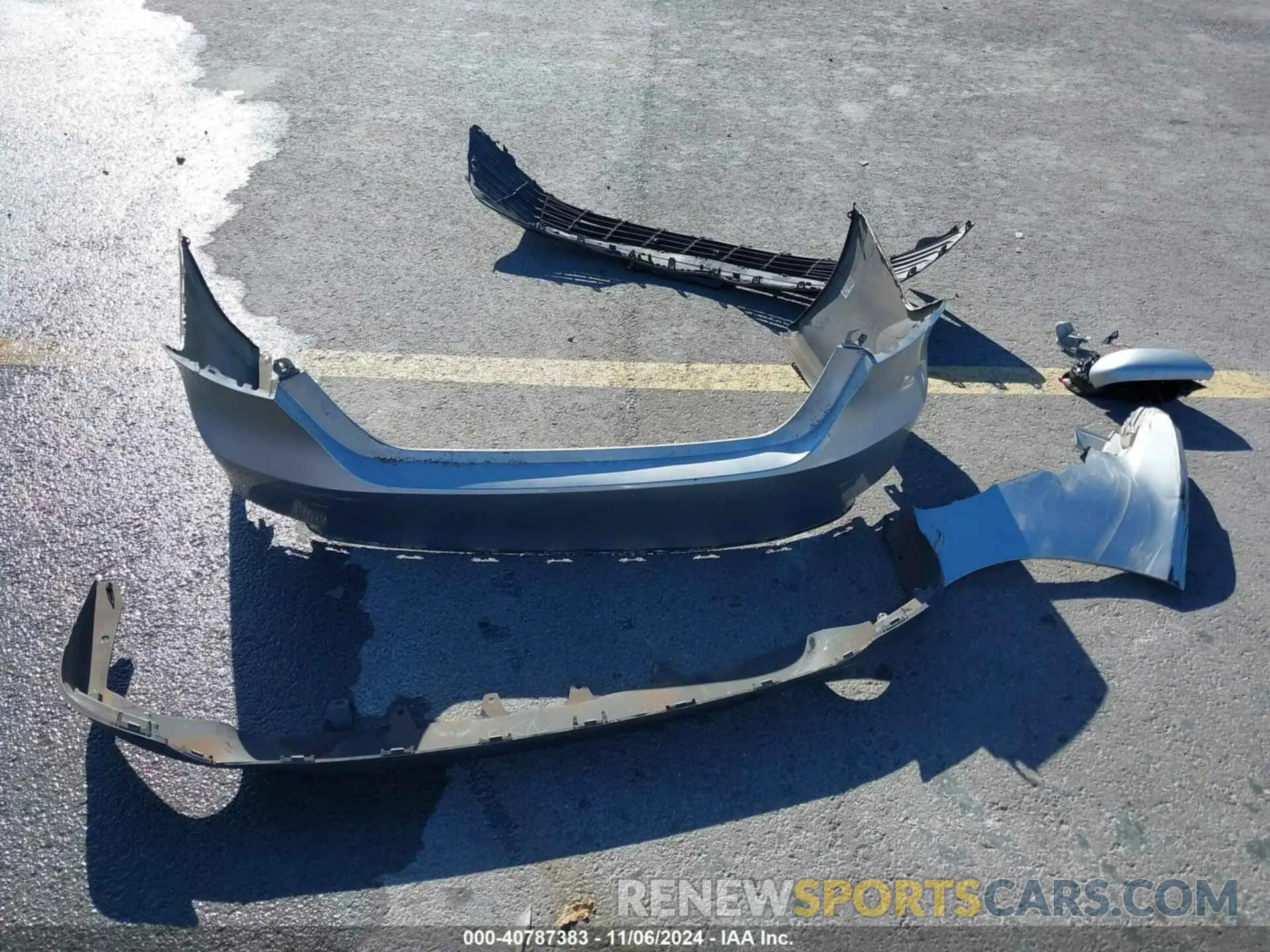 12 Photograph of a damaged car 4T1F11AK8LU990532 TOYOTA CAMRY 2020