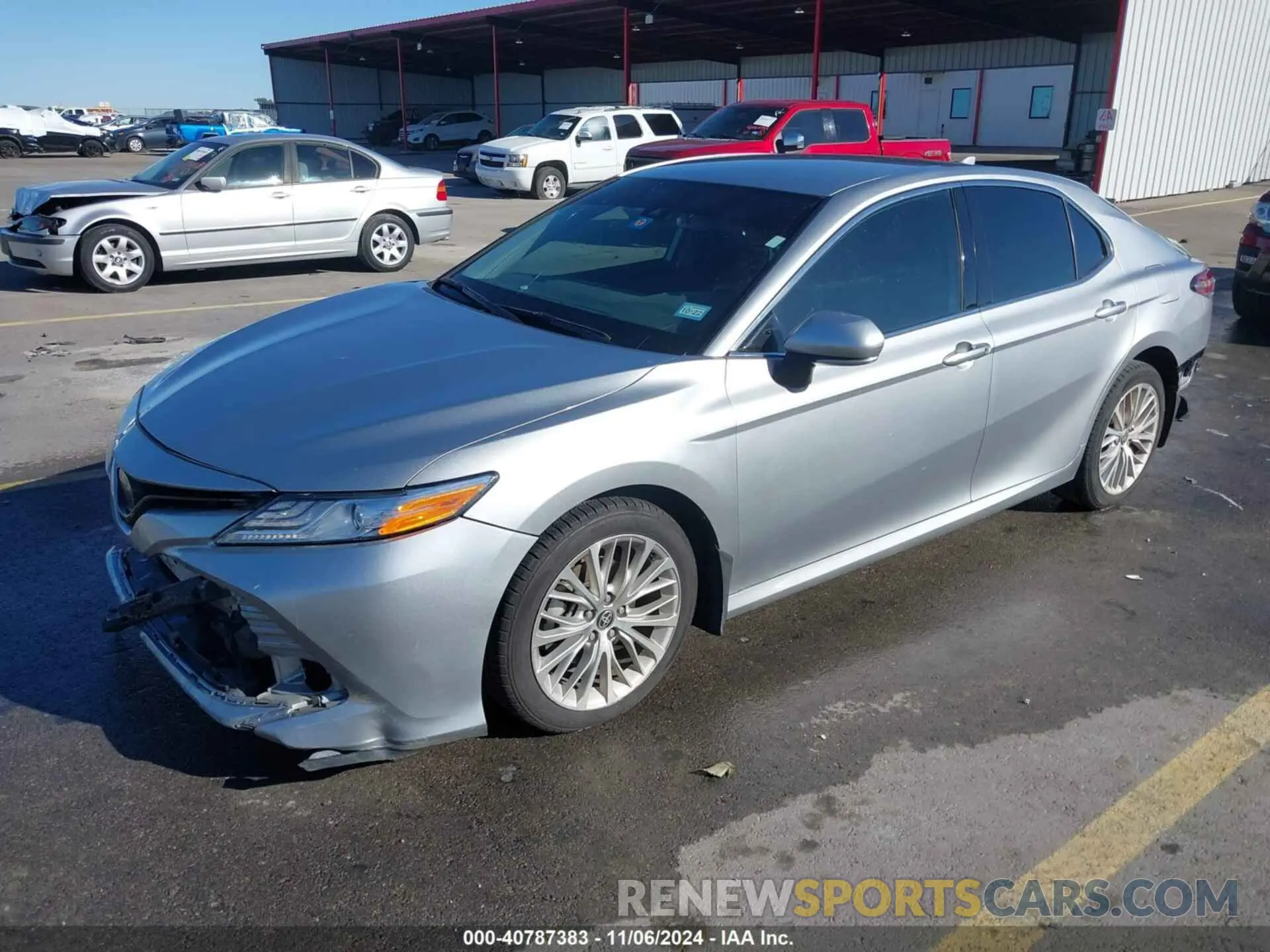 2 Photograph of a damaged car 4T1F11AK8LU990532 TOYOTA CAMRY 2020