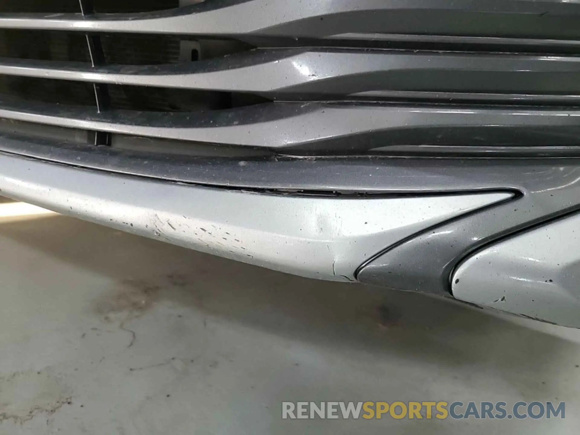 11 Photograph of a damaged car 4T1F11AK8LU994855 TOYOTA CAMRY 2020