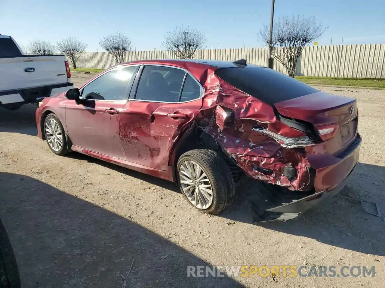 2 Photograph of a damaged car 4T1F11AK9LU313005 TOYOTA CAMRY 2020