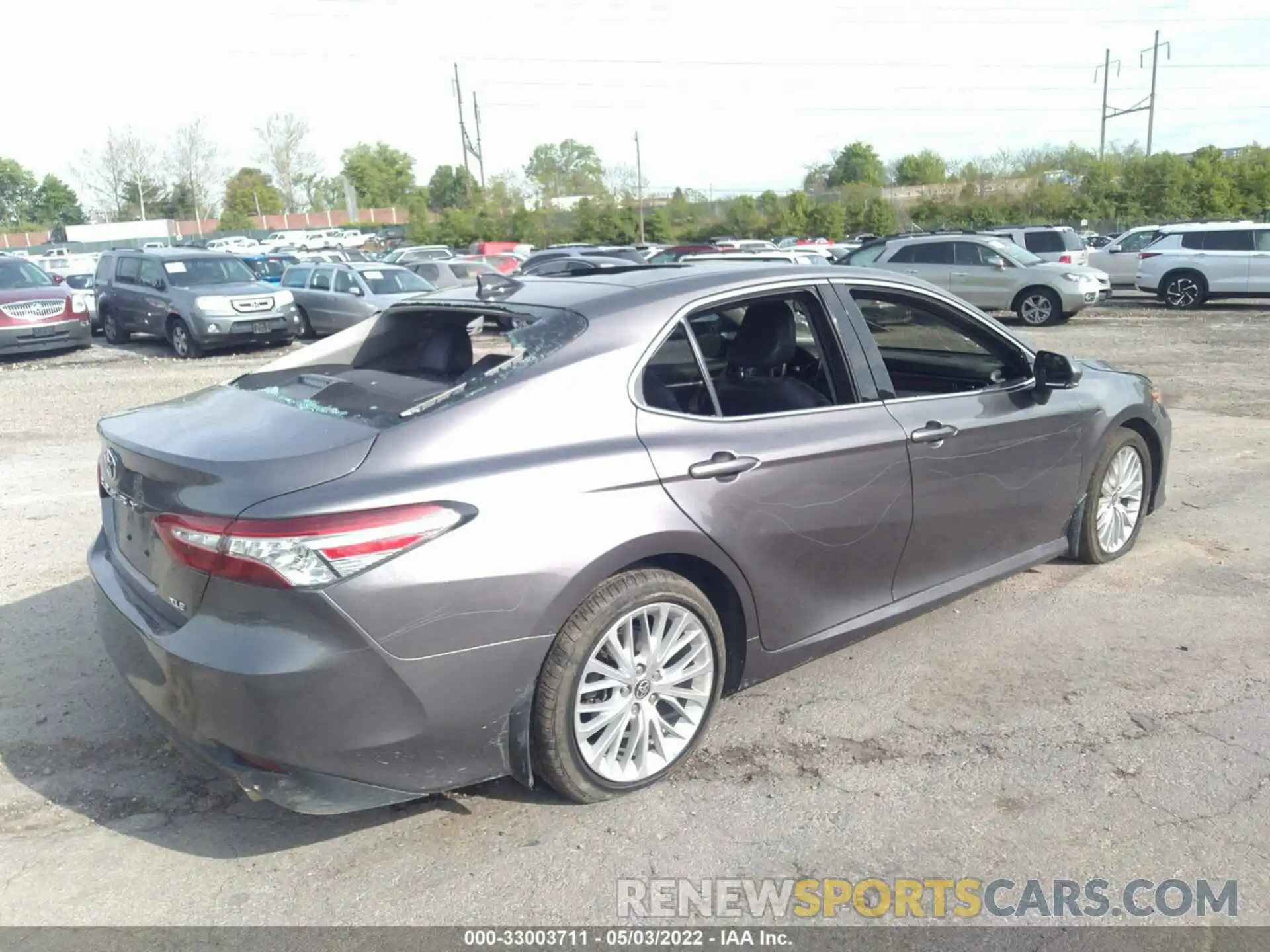 4 Photograph of a damaged car 4T1F11AK9LU377013 TOYOTA CAMRY 2020