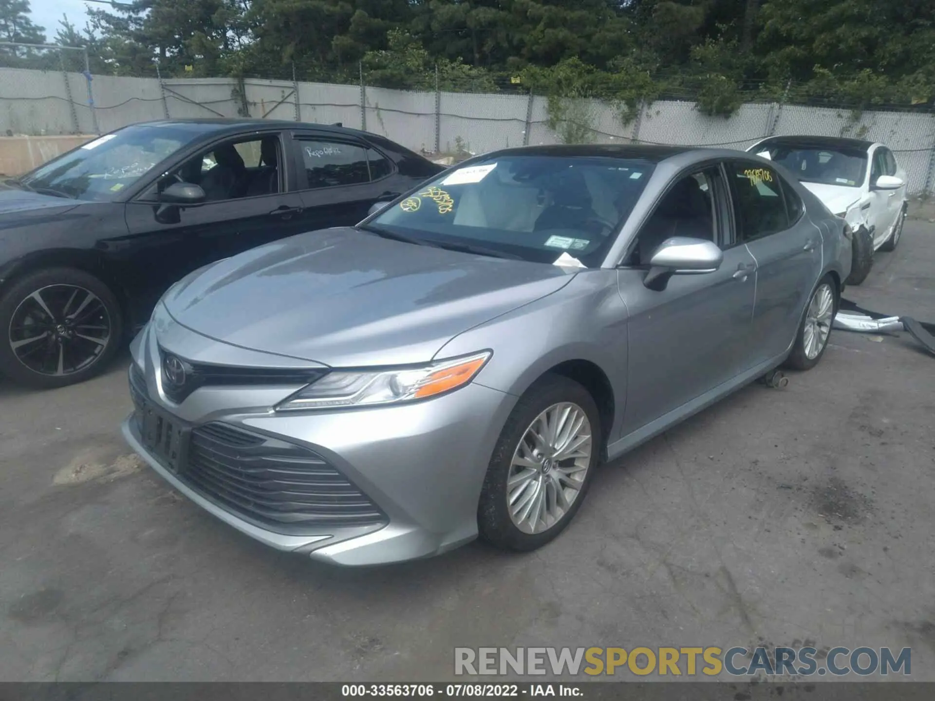 2 Photograph of a damaged car 4T1F11AK9LU896479 TOYOTA CAMRY 2020