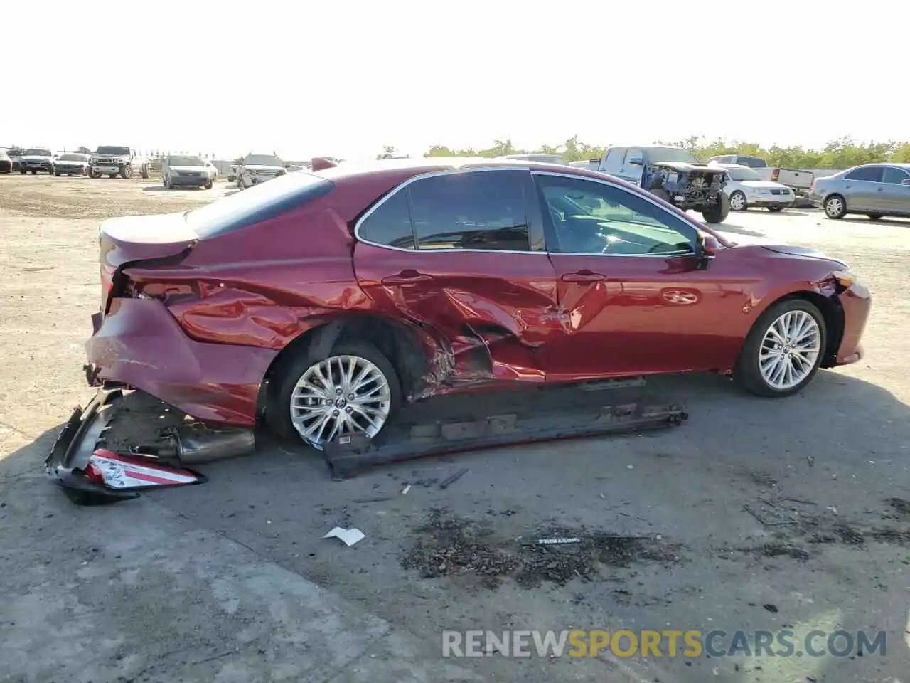 9 Photograph of a damaged car 4T1F11AKXLU321002 TOYOTA CAMRY 2020