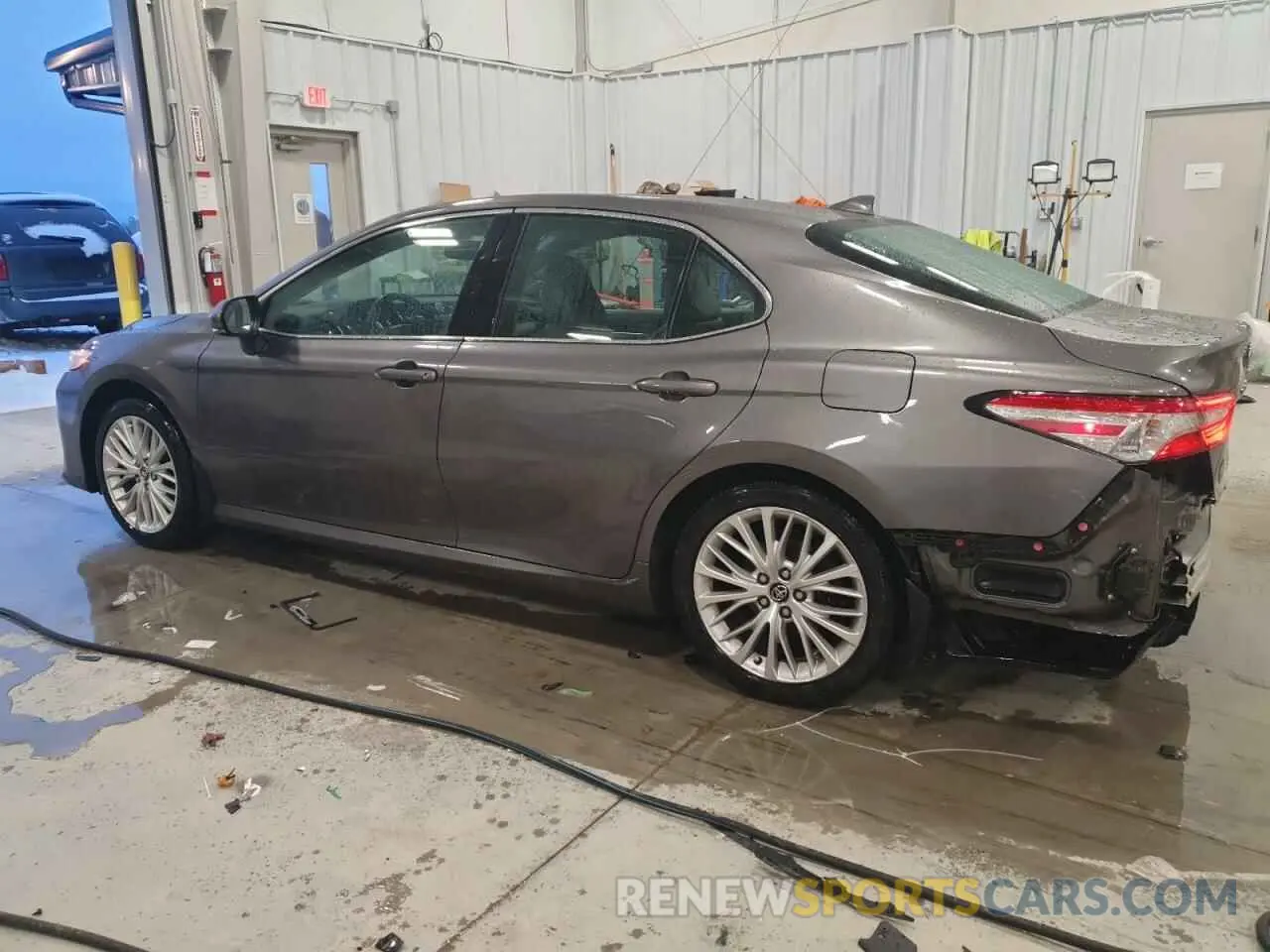 2 Photograph of a damaged car 4T1F11AKXLU863359 TOYOTA CAMRY 2020
