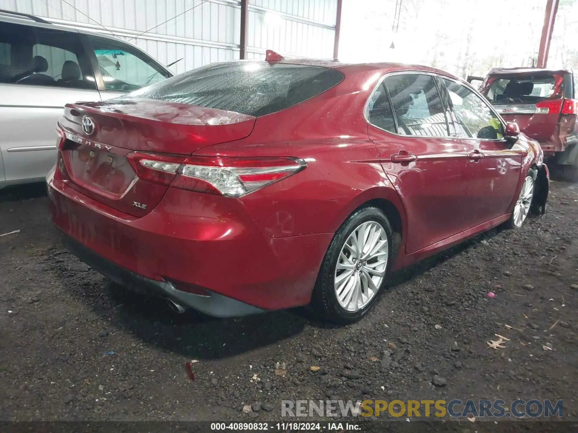 4 Photograph of a damaged car 4T1F11AKXLU919851 TOYOTA CAMRY 2020
