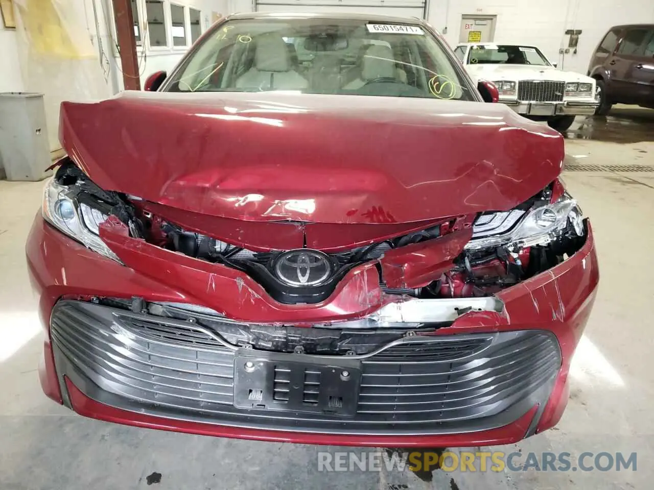 9 Photograph of a damaged car 4T1F11BK2LU009173 TOYOTA CAMRY 2020
