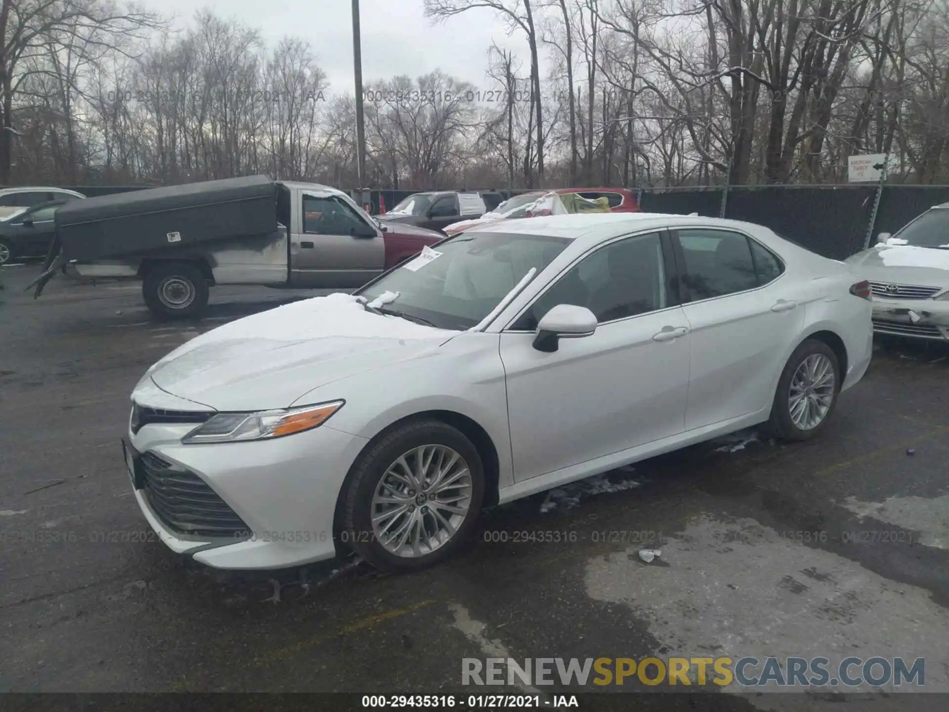 2 Photograph of a damaged car 4T1F11BK3LU011448 TOYOTA CAMRY 2020